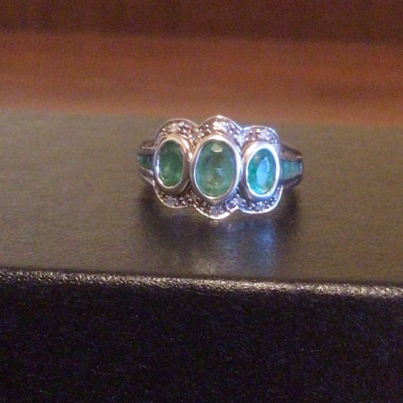 TSC Jewelry - Sterling Silver Zambian Emerald & Diamond Ring